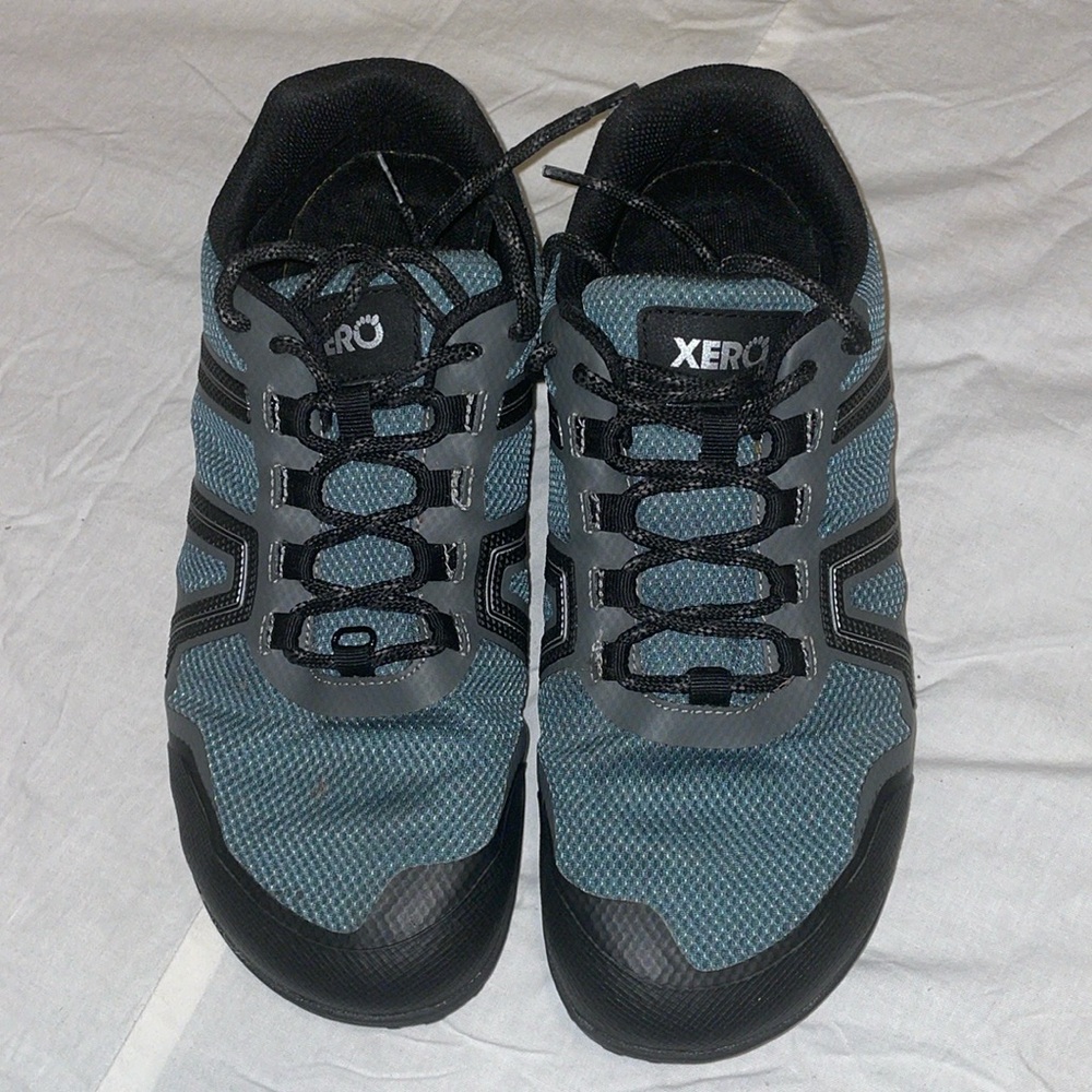Xero waterproof barefoot trail shoes men’s size 10